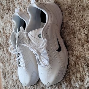 BRAND NEW Nike sneakers
